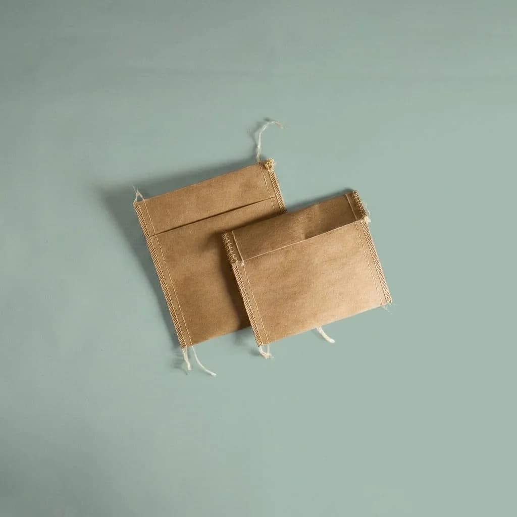 Sobre Cosido 10x10 cm Papel Kraft Marrón 80g c/ solapa